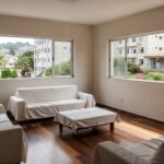 Apartamento em reforma com mudanças em paredes e piso