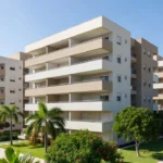 Fachada de edifício residencial em condomínio no Brasil