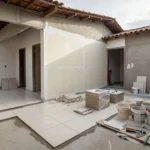 Casa brasileira em reforma planejada por etapas sem estourar o orçamento