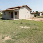 Casa brasileira com espaço para ampliação antes da compra